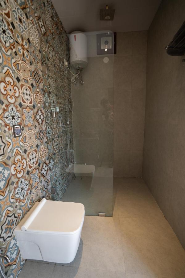 Eden Garden Villa Алибаг Екстериор снимка