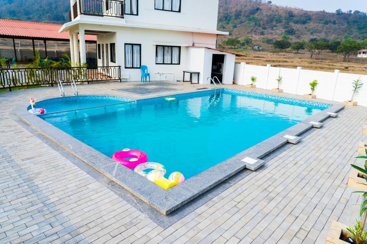 Eden Garden Villa Алибаг Екстериор снимка