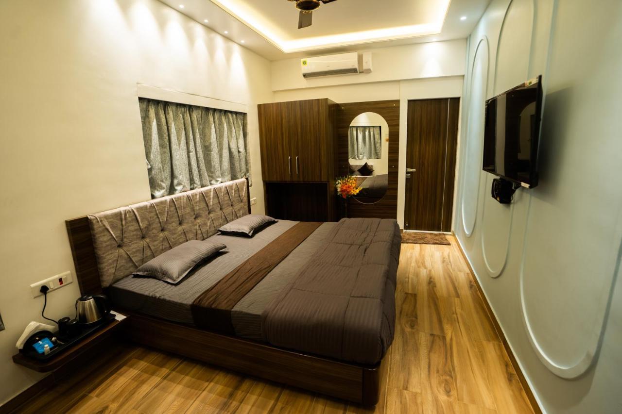 Eden Garden Villa Алибаг Екстериор снимка