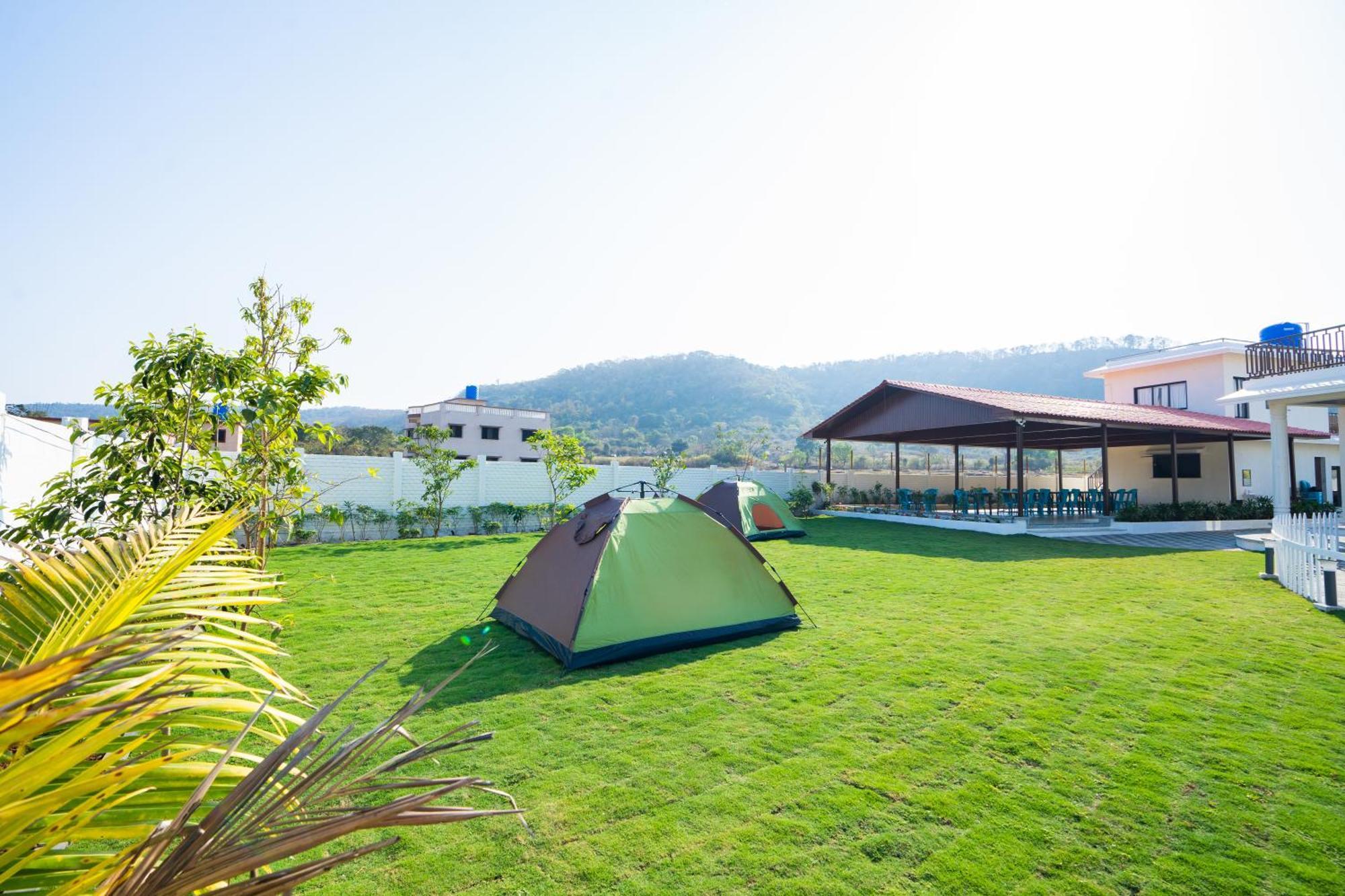 Eden Garden Villa Алибаг Екстериор снимка