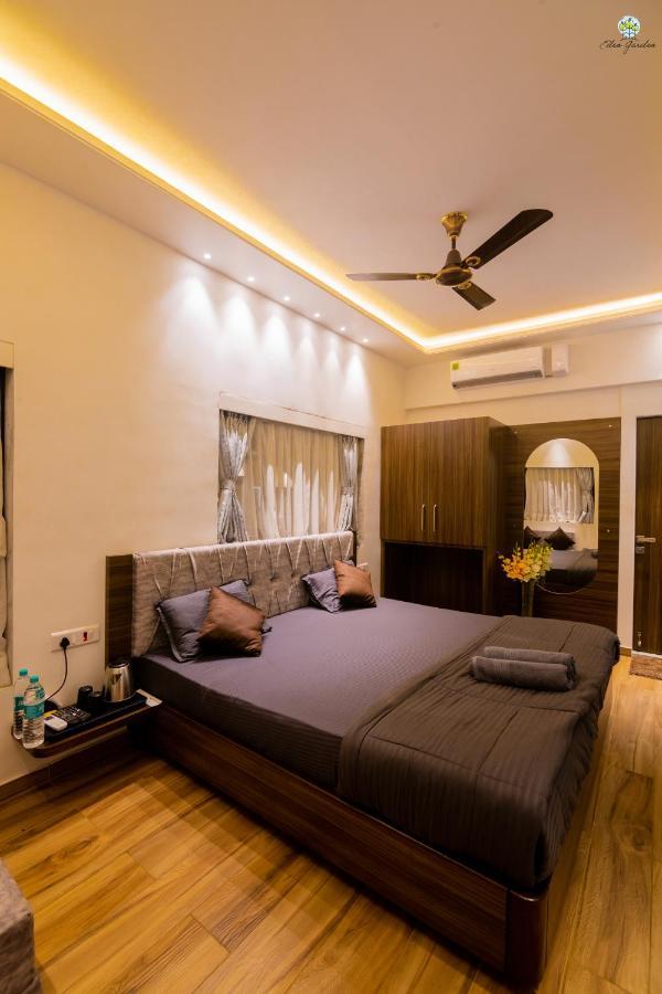 Eden Garden Villa Алибаг Екстериор снимка